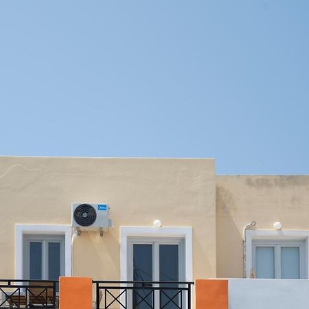 K & G Central Apartments Fira Buitenkant foto