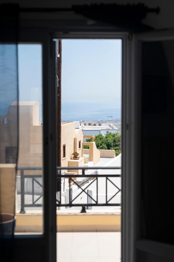 K & G Central Apartments Fira Buitenkant foto