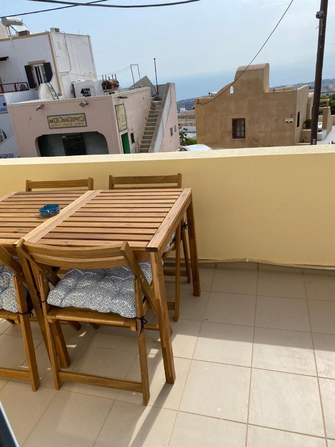 K & G Central Apartments Fira Buitenkant foto